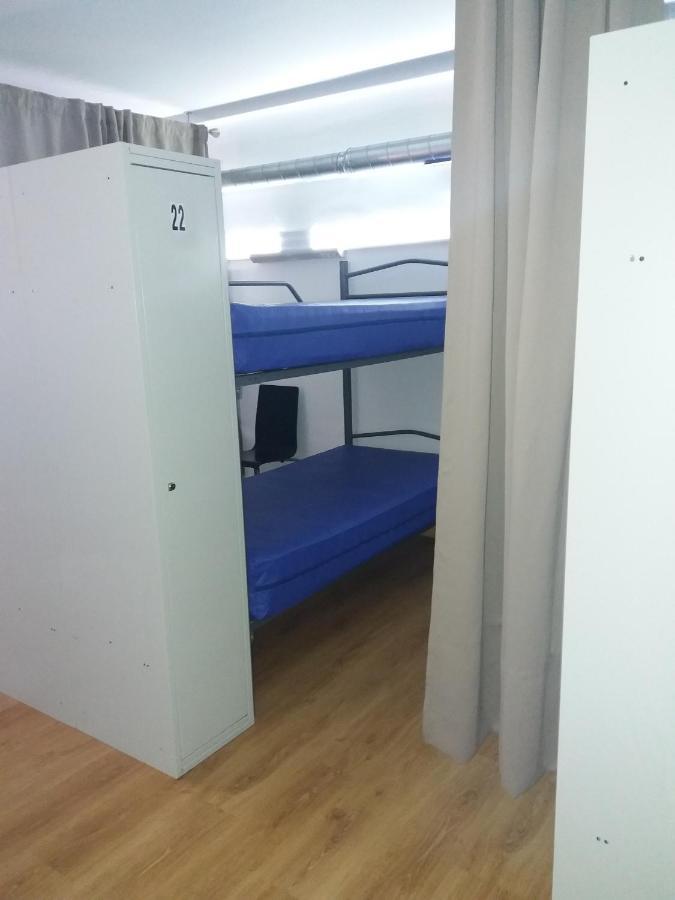 Albergue Monterrey ซานติอาโก เด กอมโปสเตลา ภายนอก รูปภาพ