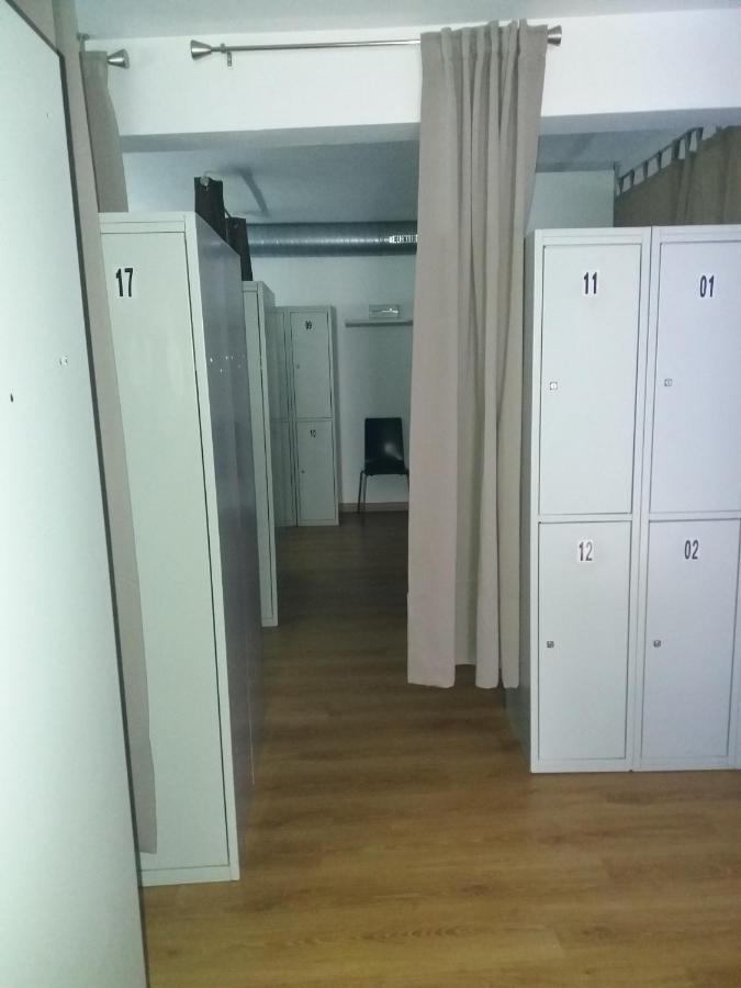 Albergue Monterrey ซานติอาโก เด กอมโปสเตลา ภายนอก รูปภาพ