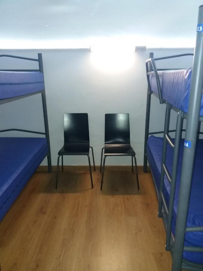 Albergue Monterrey ซานติอาโก เด กอมโปสเตลา ภายนอก รูปภาพ