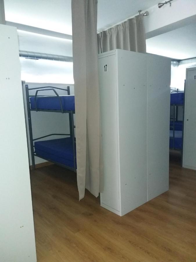 Albergue Monterrey ซานติอาโก เด กอมโปสเตลา ภายนอก รูปภาพ